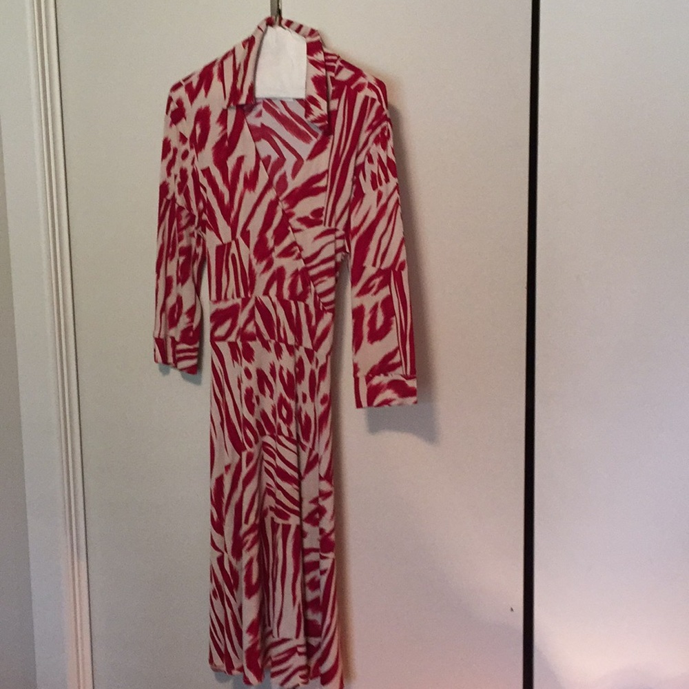 Fun Jessica Howard spicy dress!